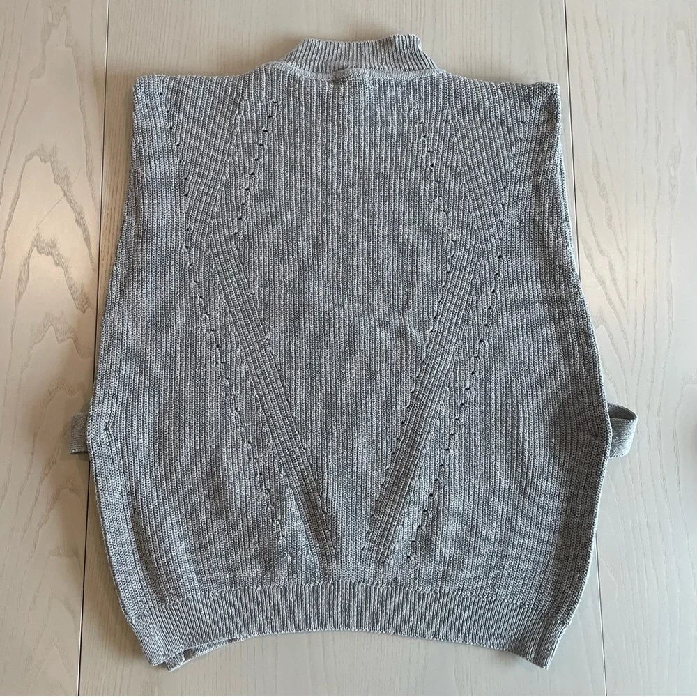 Pilcro Anthropologie Mock Neck Layering Sweater Vest (Gray) - M/L - Picture 7 of 8